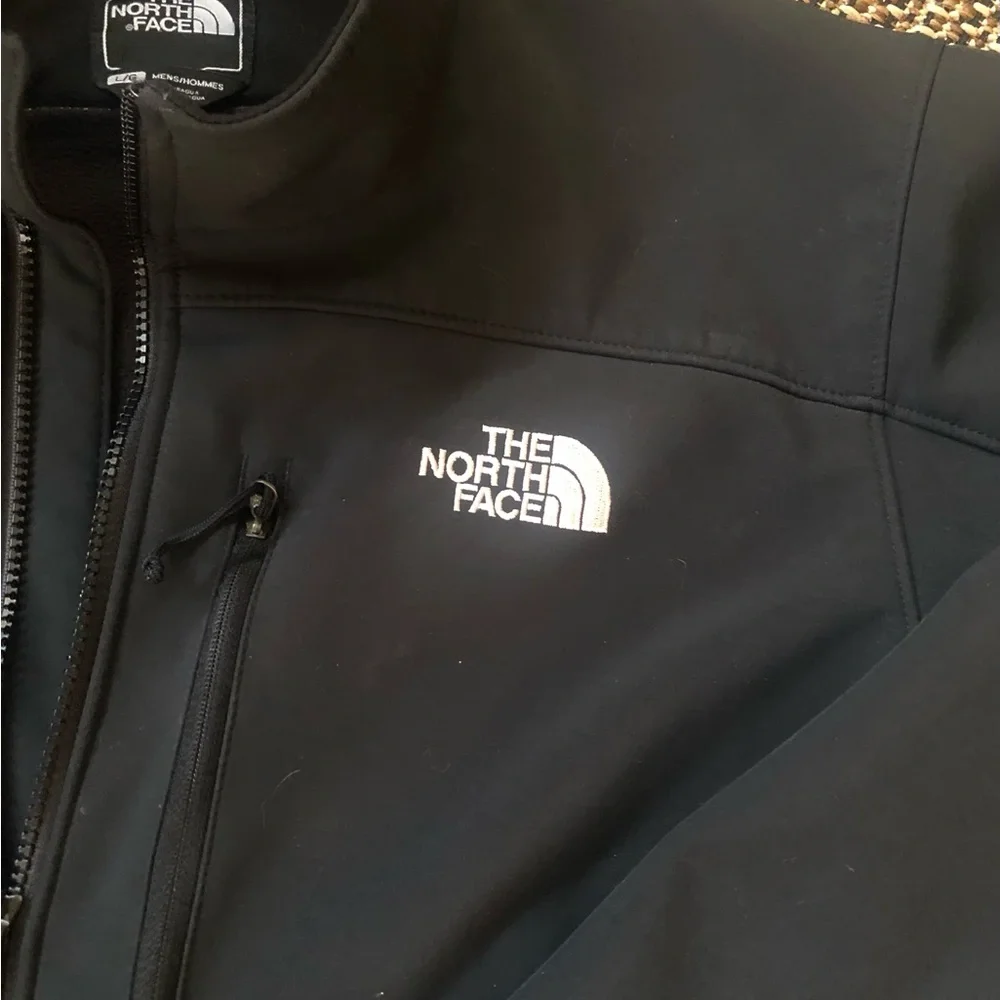 ◼️The North Face Men's Black Full Zip Three Pockets Jacket (Sz Large)